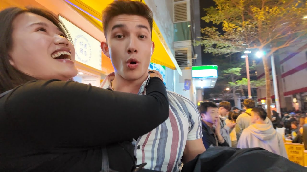 HOW TO PICK UP GIRLS IN TAIWAN (LITERALLY)