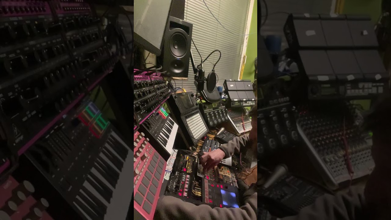 Szombat esti techno láz, raw live impro 0306