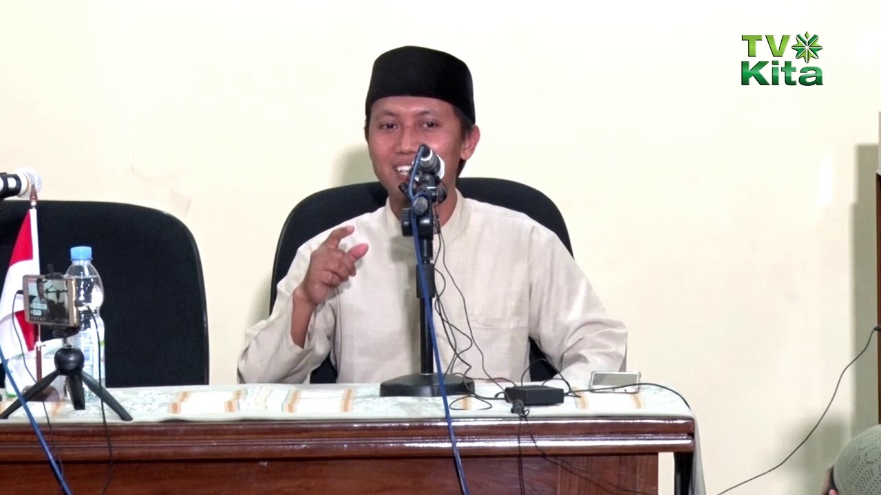 Ustadz Ammi Nur Baits - Bahaya Riba & Solusinya