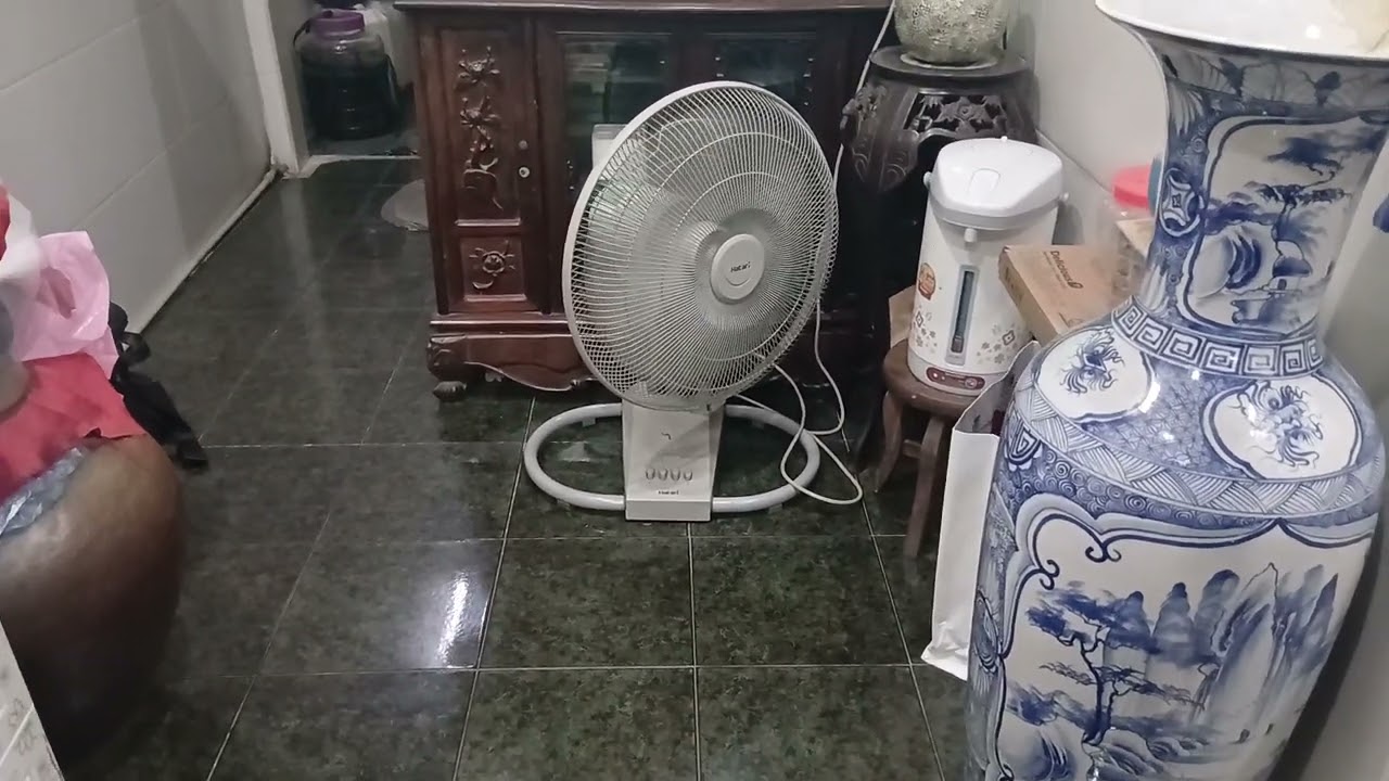 Quạt sàn hatari IT18M2 (2020)