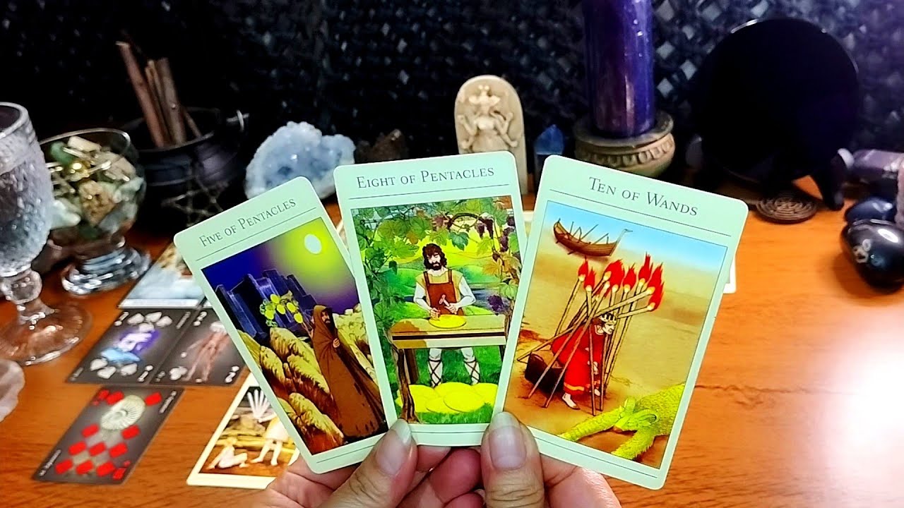 ESTÁ NA SOFRÊNCIA, LASCADO(A), ESCASSEZ E FARDO. 😭💩#cartomante #tarologo #oraculista #tarot 