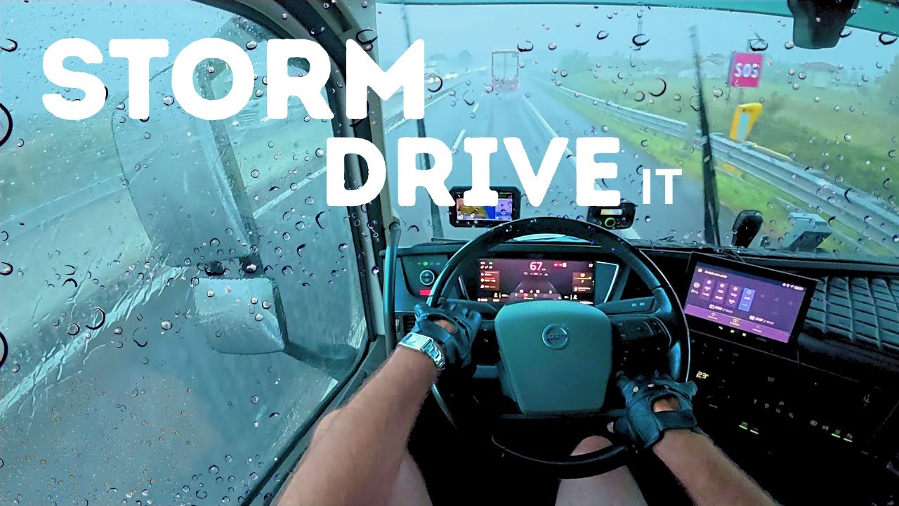 🚛🇮🇹 Driving Through Heavy Storm in Italy | Truck POV Venezia Floods 🌧️⚡