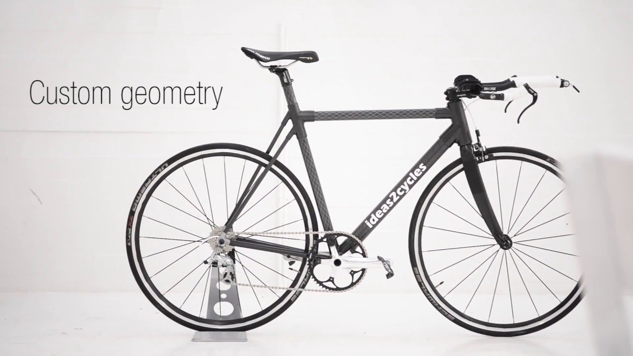 Custom carbon fiber bicycle frame using carbon lugs