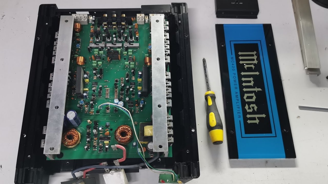 Mcintosh​ MC420​ Amplifier​ look​ in​ side