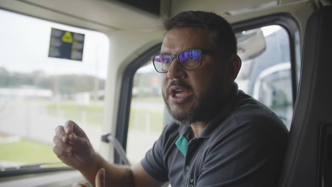 Como funciona o computador de bordo do novo Volvo FH