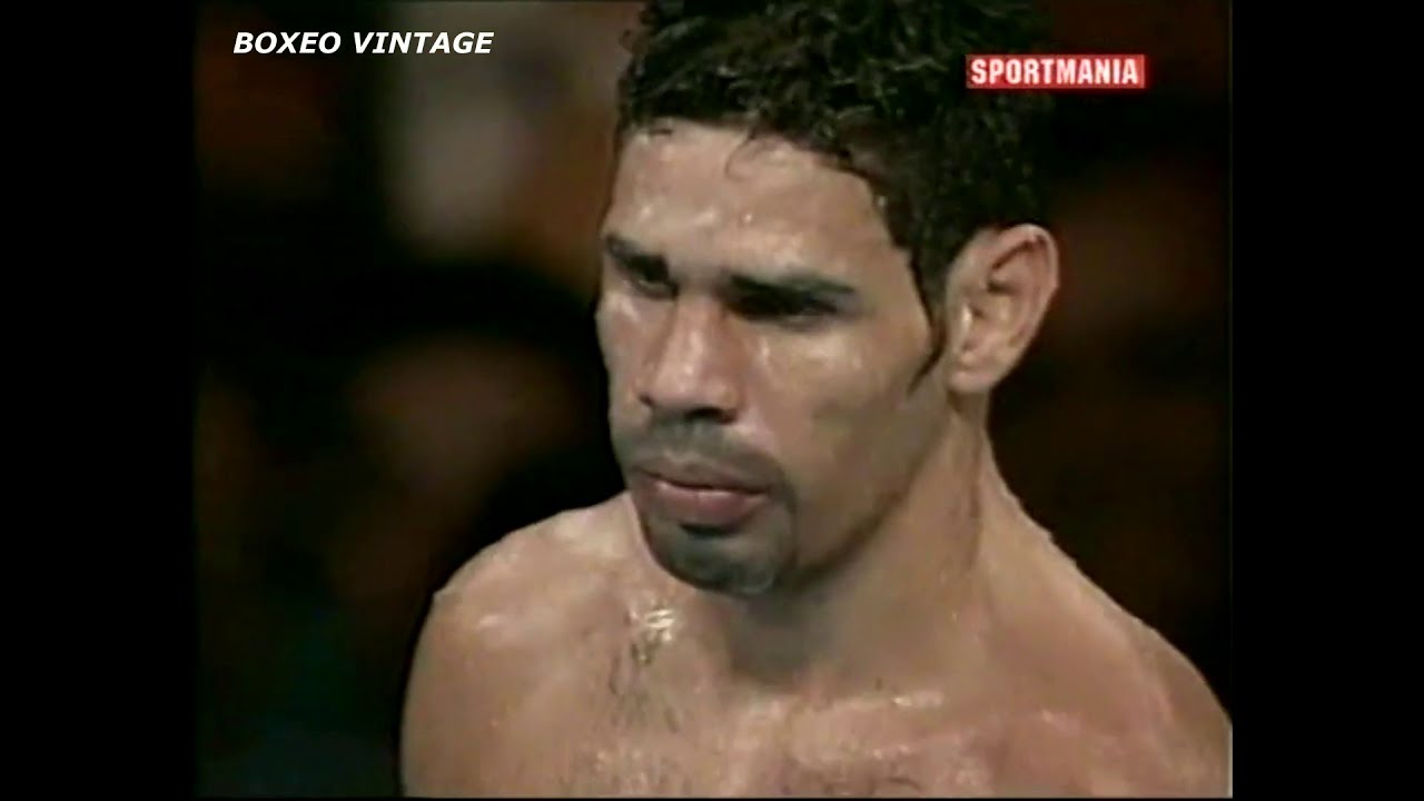 Miguel Cotto 🇵🇷 vs 🇧🇷 Kelson Pinto [11-09-2004] [WBO Sp. Ligero] [📺: Sportmania 🇪🇸]