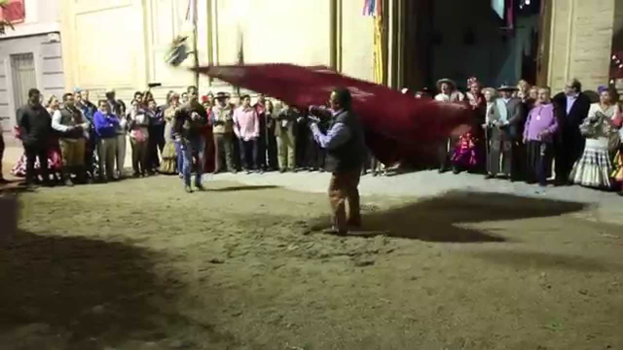 Tremolar de banderas - Romería de la Virgen de la Cabeza - Andújar