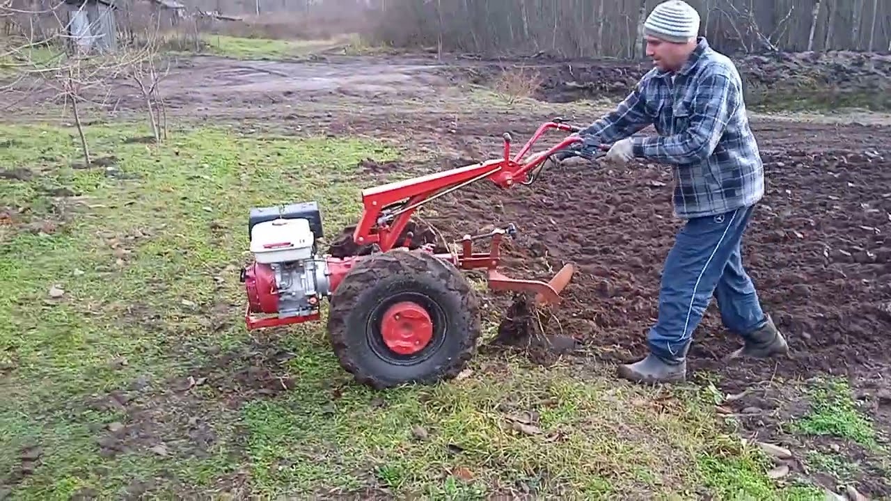 Мотоблок МТЗ. Пашем огород. Ноябрь 2021
