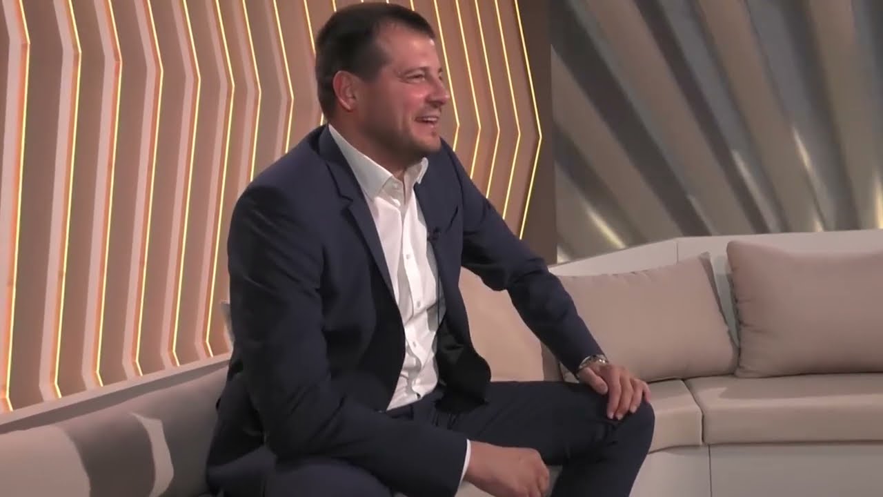 PAZI SNIMA SE! Lalatović našoj Ljilji: Goriš, grmiš!
