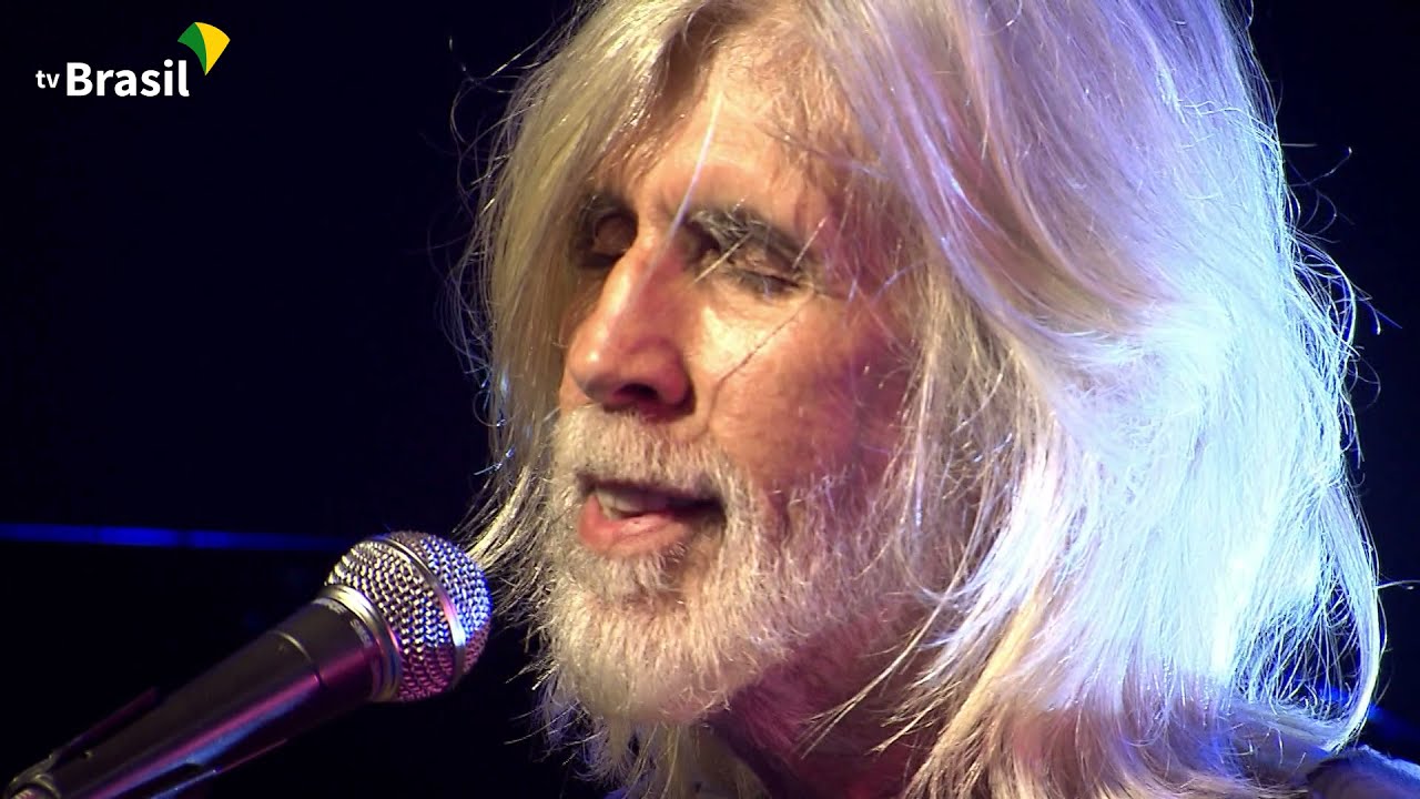 Oswaldo Montenegro é pura poesia no Todas as Bossas