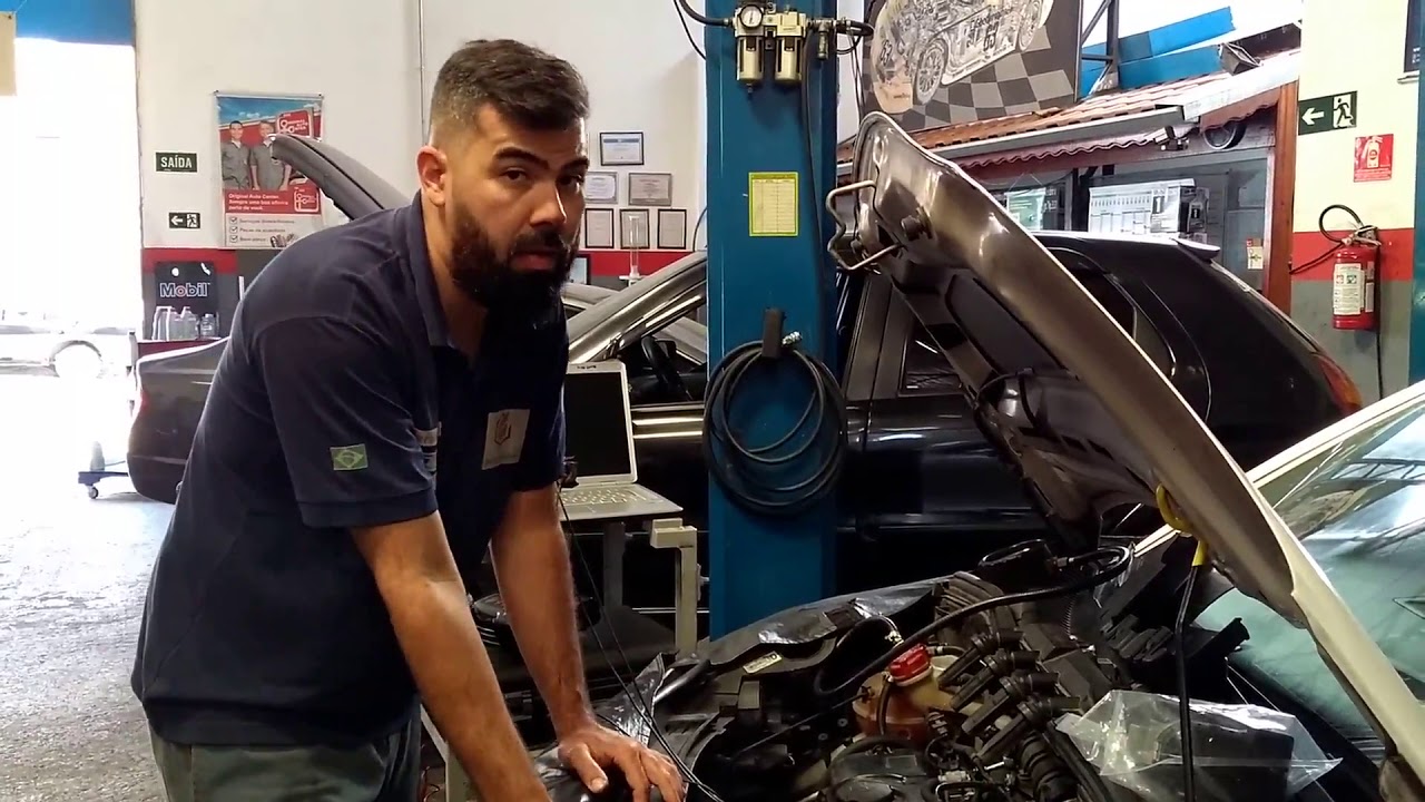 Citroen C3 cortando aceleração.