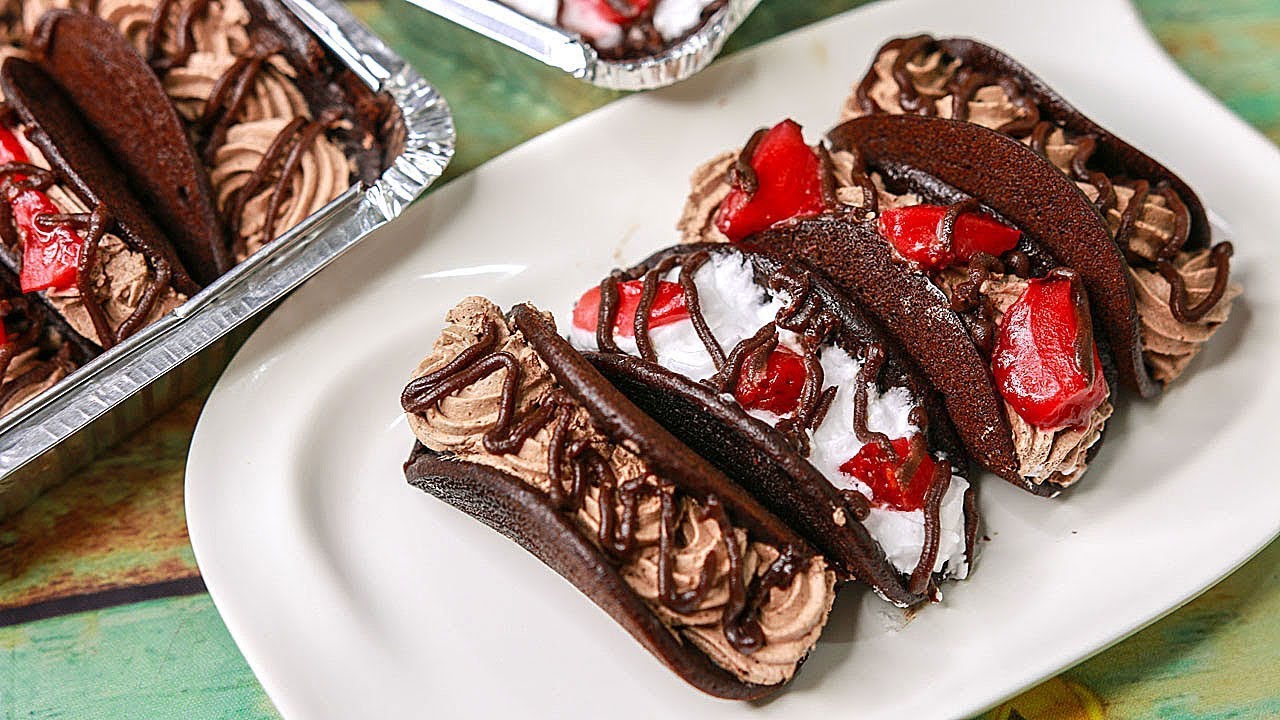 Chocolate Omelette Cake | Eggless & Without Oven | Omelette Cake Recipe Without Oven