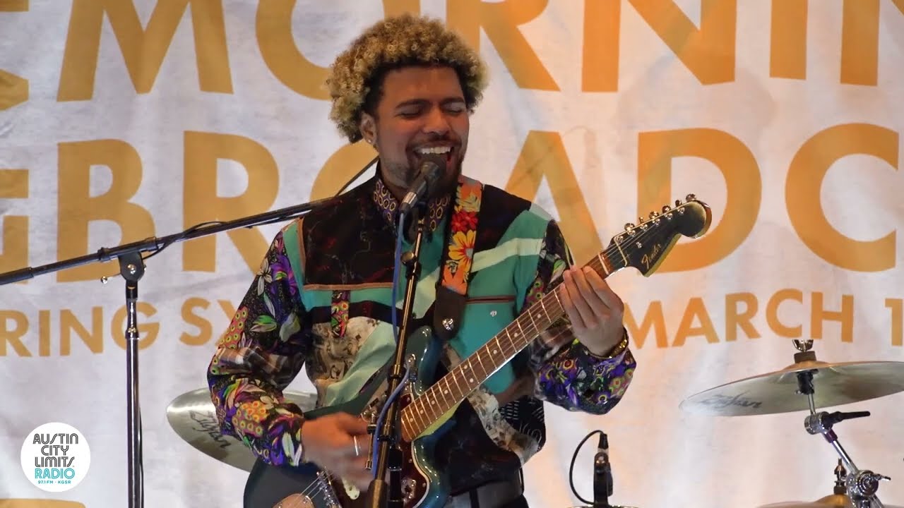 Devon Gilfillian - All I Really Wanna Do (LIVE at ACL Radio)