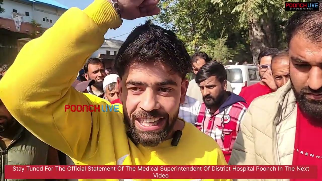 Poonch Hospital Chaos | Locals Allege Doctor Misbehaved with Patient
