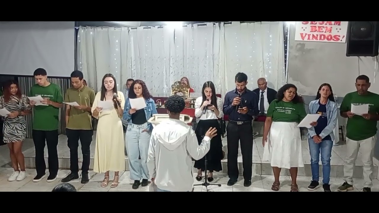 Geração de Adoradores louvando IADMP ÁGUAS LINDAS DE GOIÁS SETOR COIMBRA CONGREGAÇÃO 