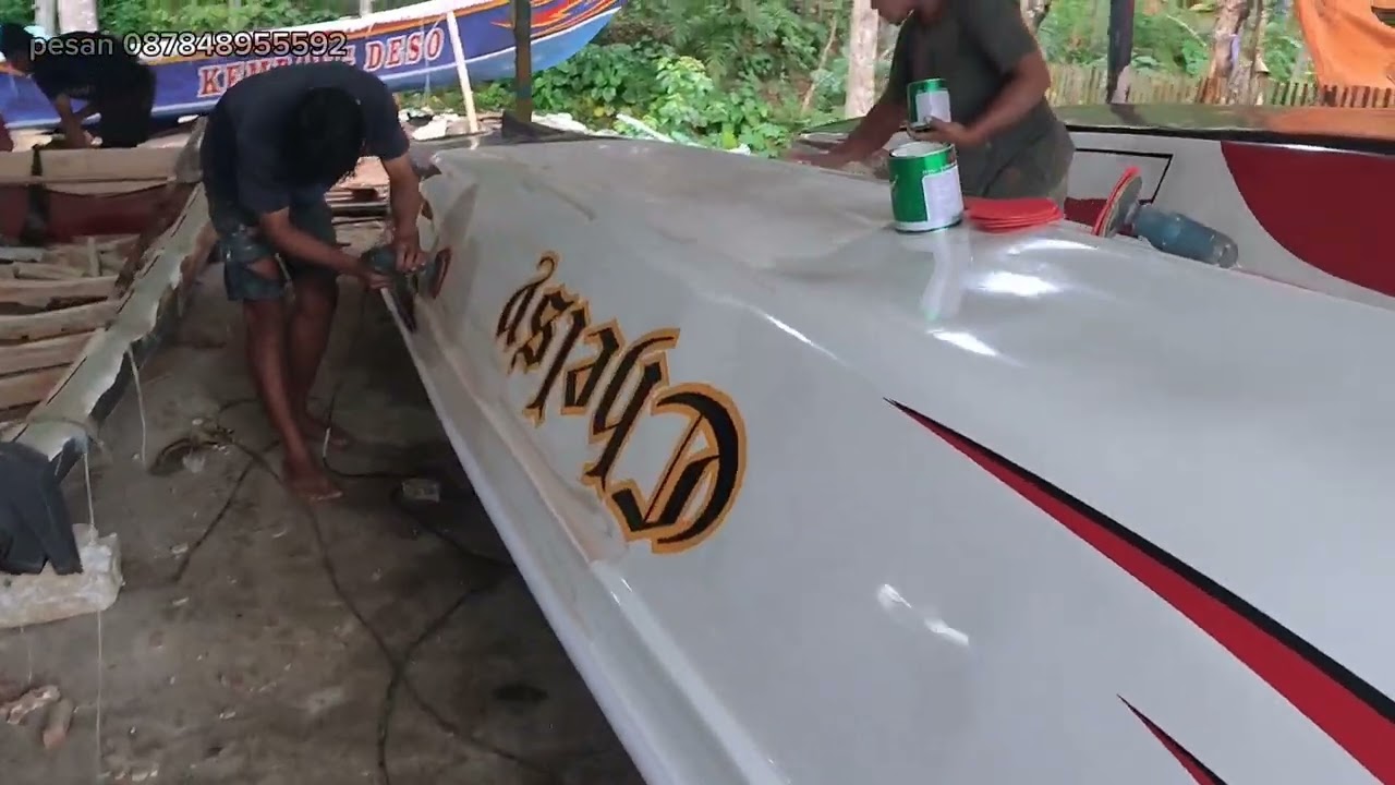 Produksi perahu fiber Trenggalek Jawa timur