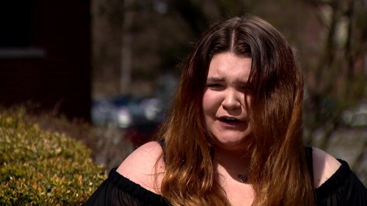 Blue Island High Schooler Says Cafeteria Food Made Her Sick Last December