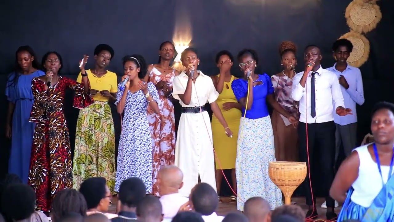 HOSANA CHOIR MUGITARAMO||SIWEZI MIMI KUSHINDA MAMBO YA SHETANI 