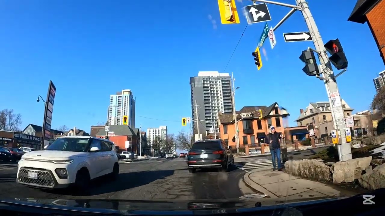 Recorriendo las Calles de Hamilton ON 