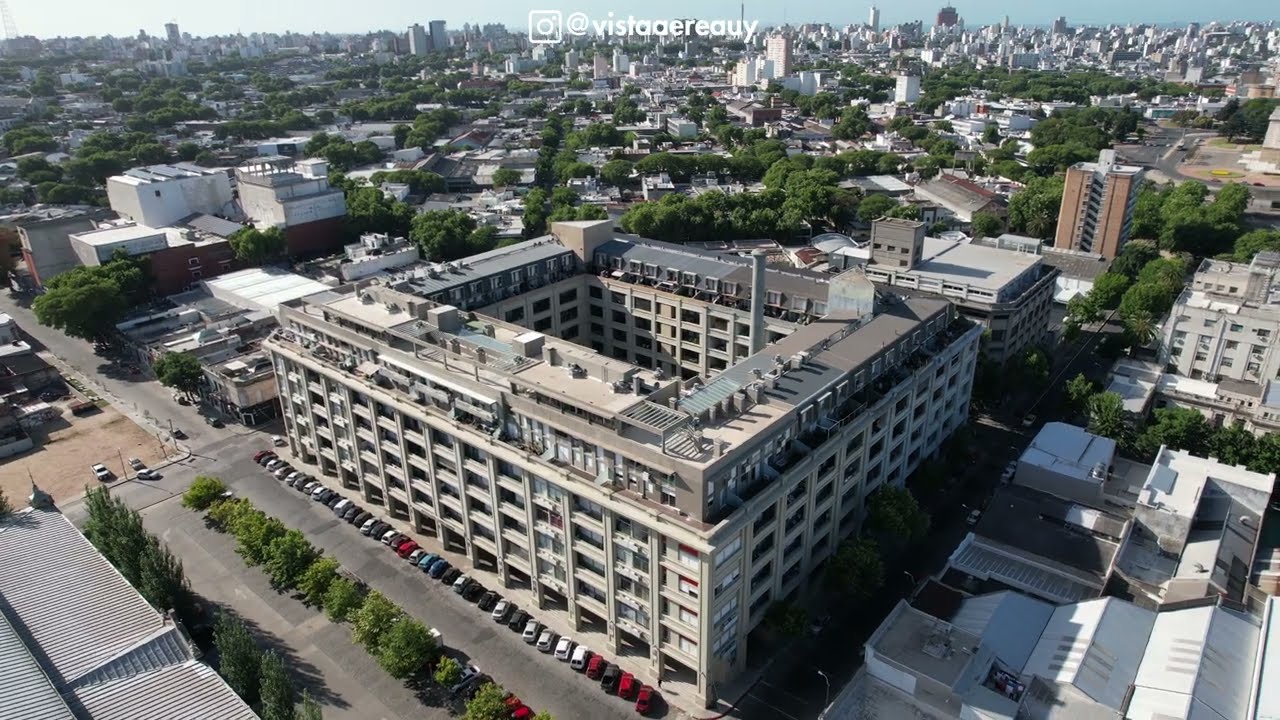 Mercado Agr&iacute;cola de Montevideo (MAM)(4k)*&copy;Vista A&eacute;rea Uy📲092770808
