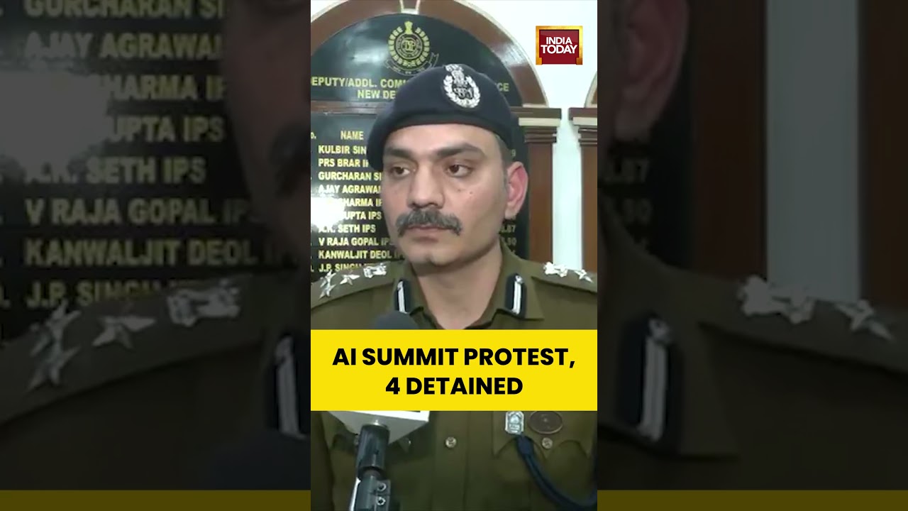 Delhi AI Summit Protest: Protesters Wave T-Shirts at AI Summit, Delhi Police Takes Action #aisummit