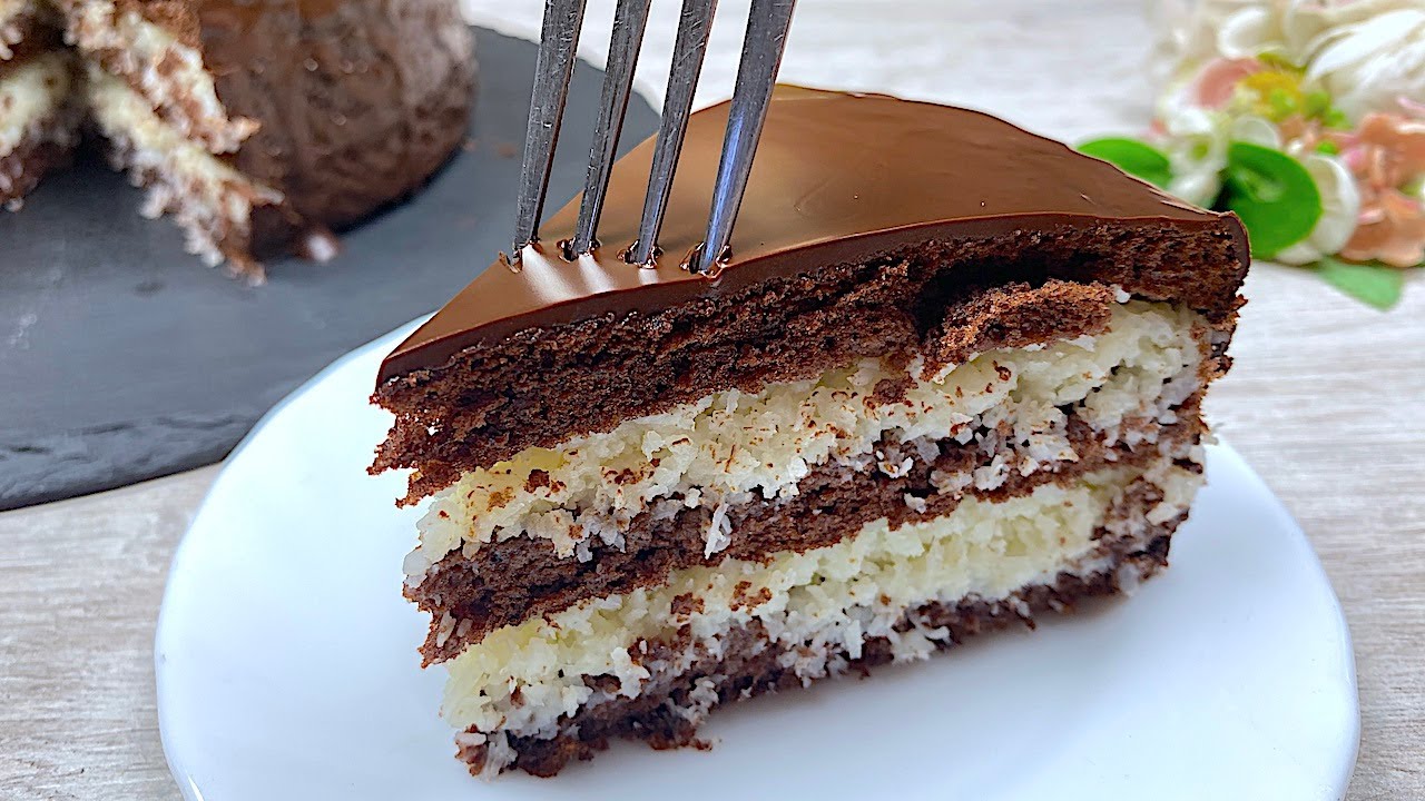 La torta BOUNTY si scioglie in bocca! Semplice e molto gustoso!