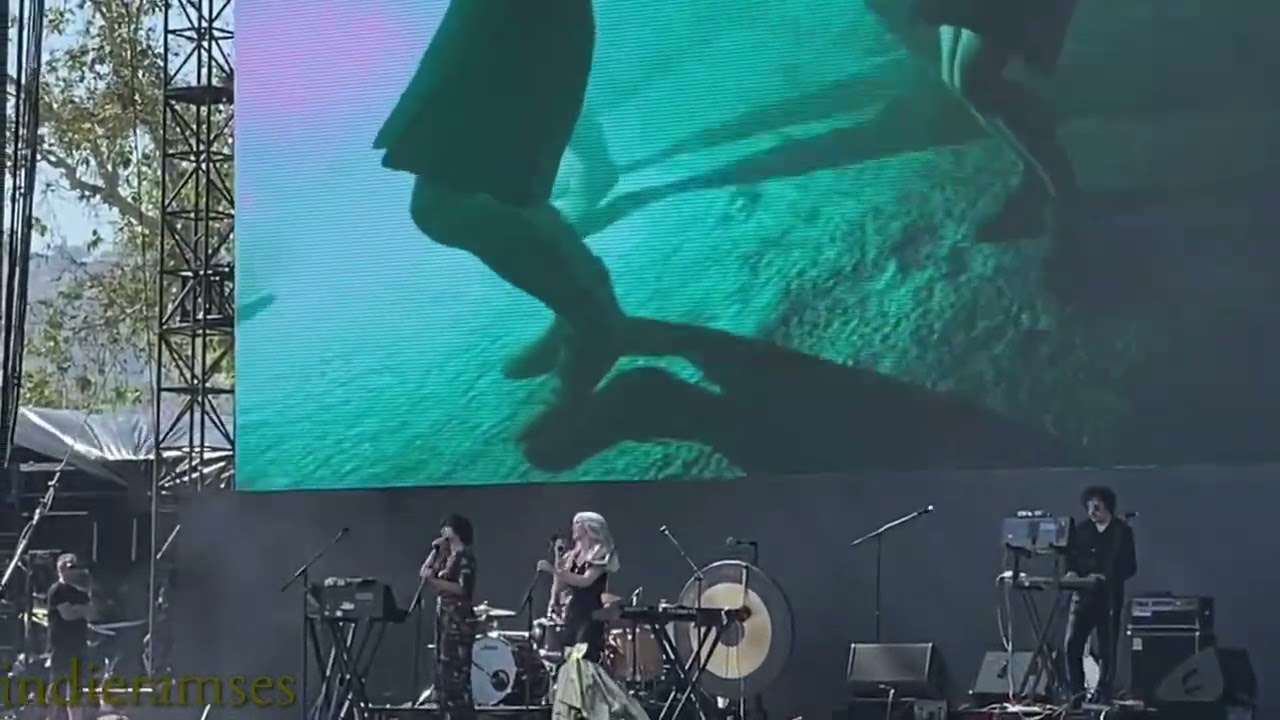 LADYTRON “Seventeen ” Just Like Heaven. 2023-05-13