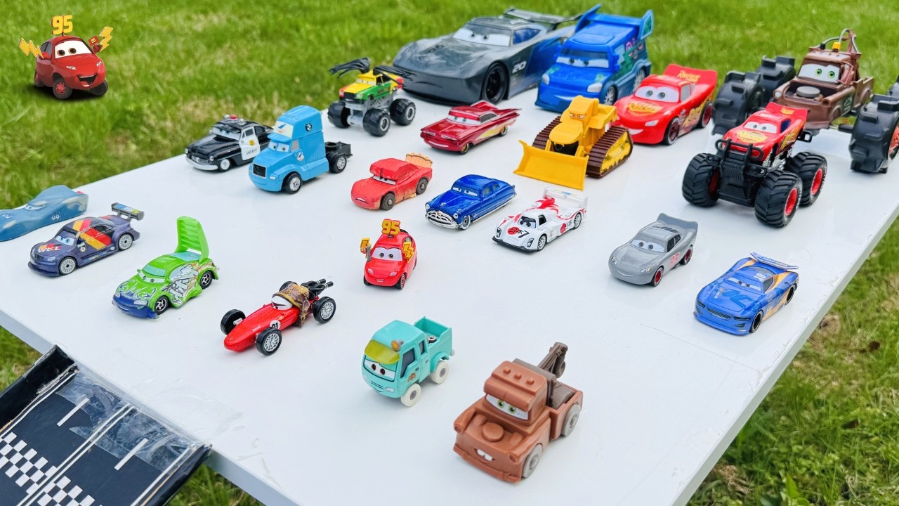 Disney Pixar Cars Toys | Disney Cars, Lightning McQueen, Tow Mater, Cars Movie, Disney Cars Movie