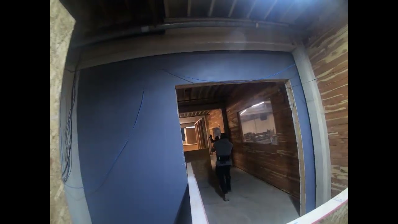 Shotgun airsoft CQB  Yeb we're screwed part 1