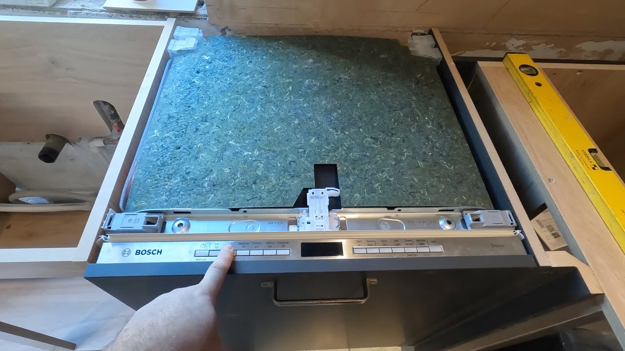 Integrated dishwasher installation