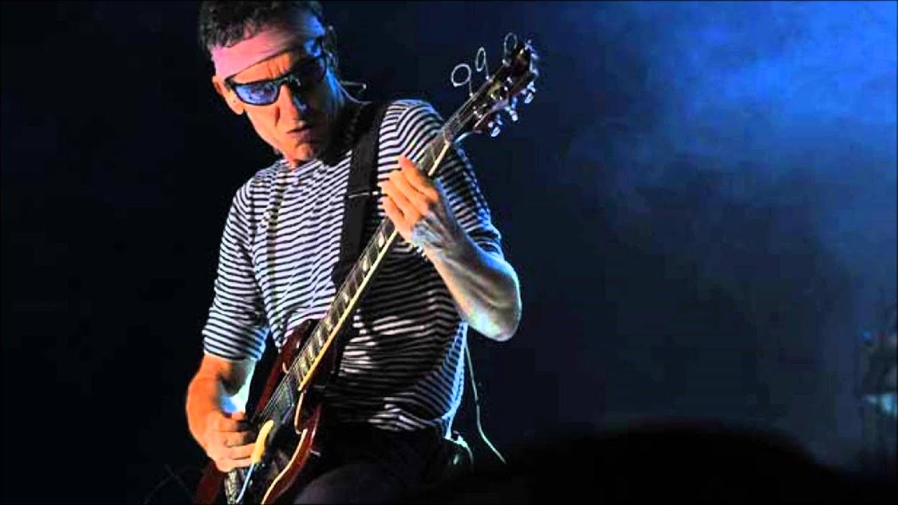 Semen up (Skay Beilinson en el Microestadio Malvinas Argentinas, 16-06-2012)