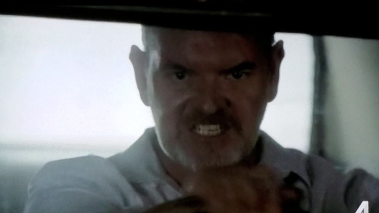 Sons of Anarchy - Papa's Goods 2/4.