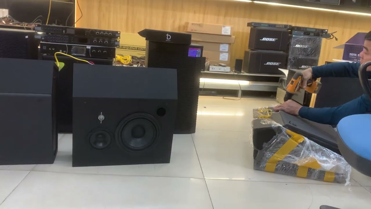 LOA JBL 8330 CỰC HAY VÀ LỊCH BÁN HÀNG VẪN LIÊN TỤC PHỤC VỤ AE:0963179989