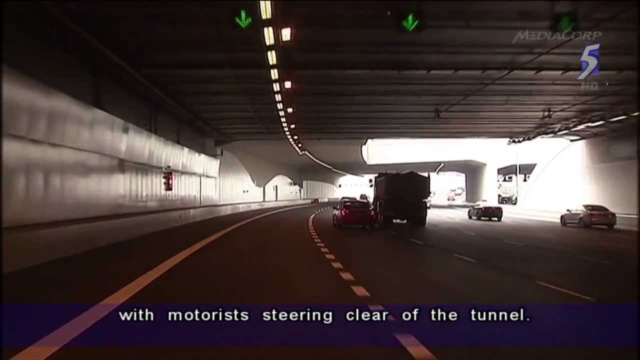 Massive traffic congestion at S$4.3b MCE on day 2 of opening - 30Dec2013