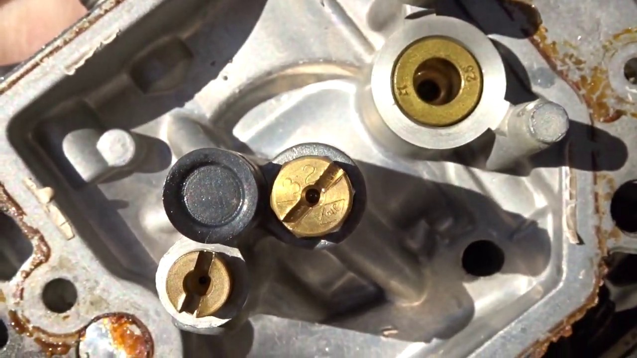 Honda FT 500 : Check der Vergaser-Bedüsung incl. Ausbau