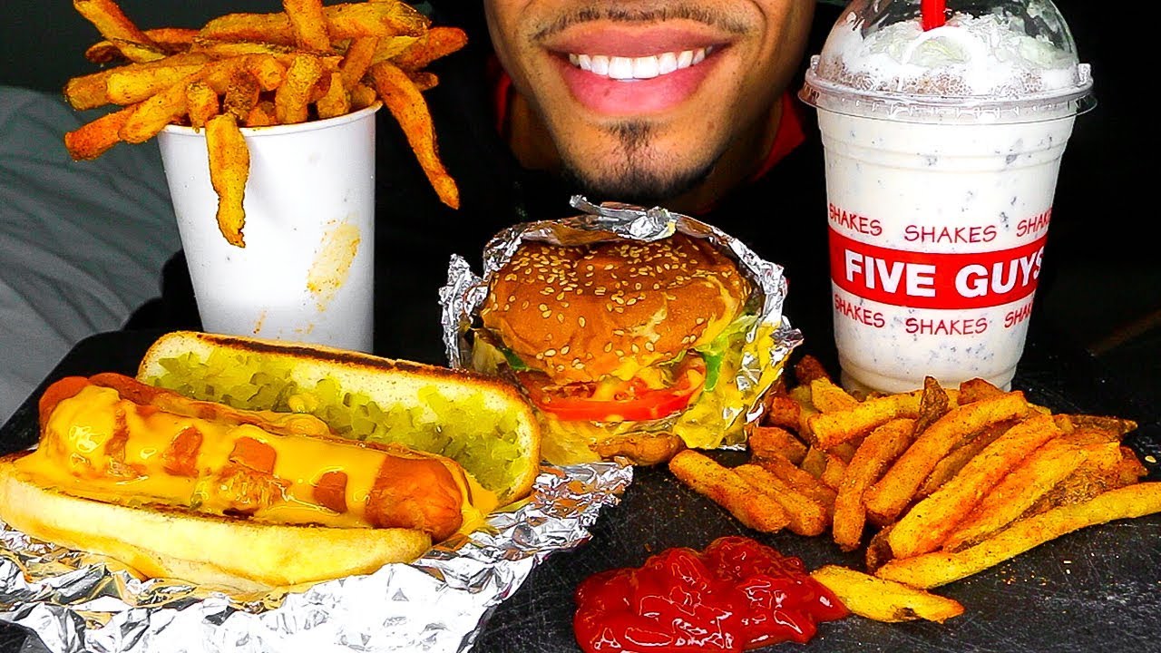 ASMR FIVE GUYS BURGERS CAJUN FRIES OREO MILKSHAKE CHEESE HOT DOG JALAPEÑO BURGER MUKBANG EATING SHOW