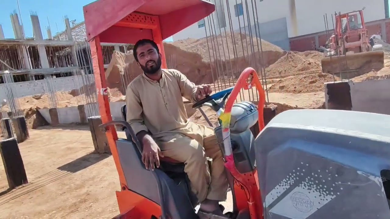 Maine chalaya aaj bobcat pure 20 Din bad 😁🥸