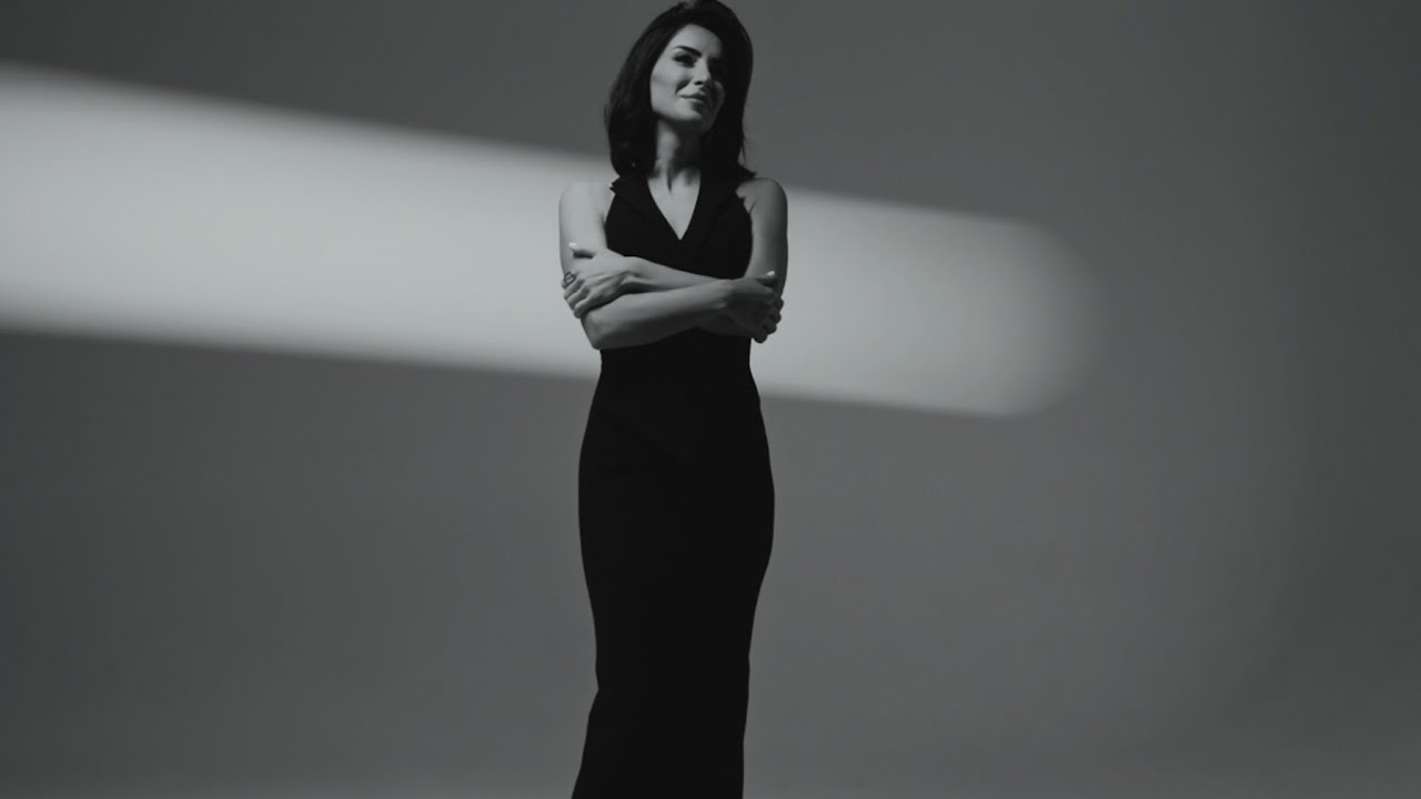 &Ouml;zlem &Ouml;zdil - Sevda Değil