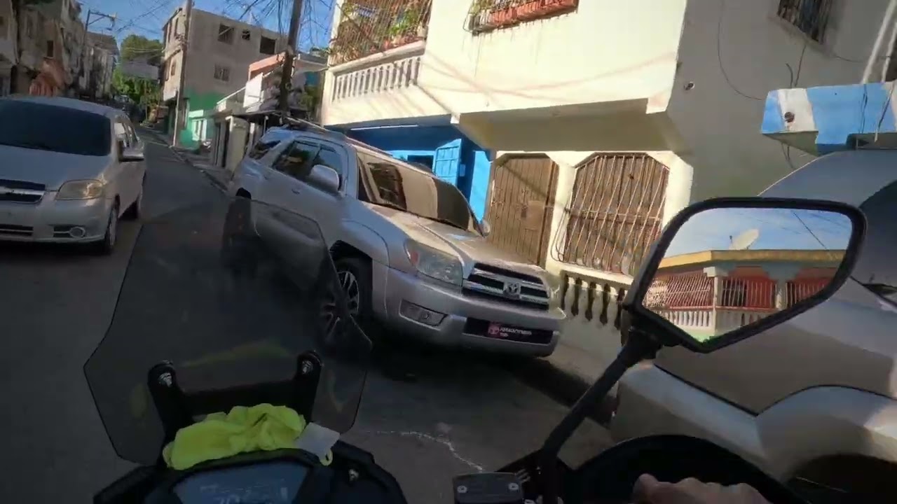 HACIENDO PRUEBAS DE RODADAS POR SANTO DOMINGO. 