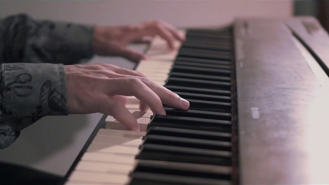 (playback piano) ALEM DO RIO AZUL  - tom ideal para sopranos ou mezzo sopranos