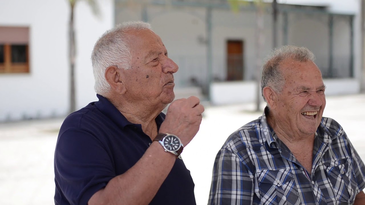 Grecia Salentina/Griko area: speaking with locals in Sternatia (Apulia)