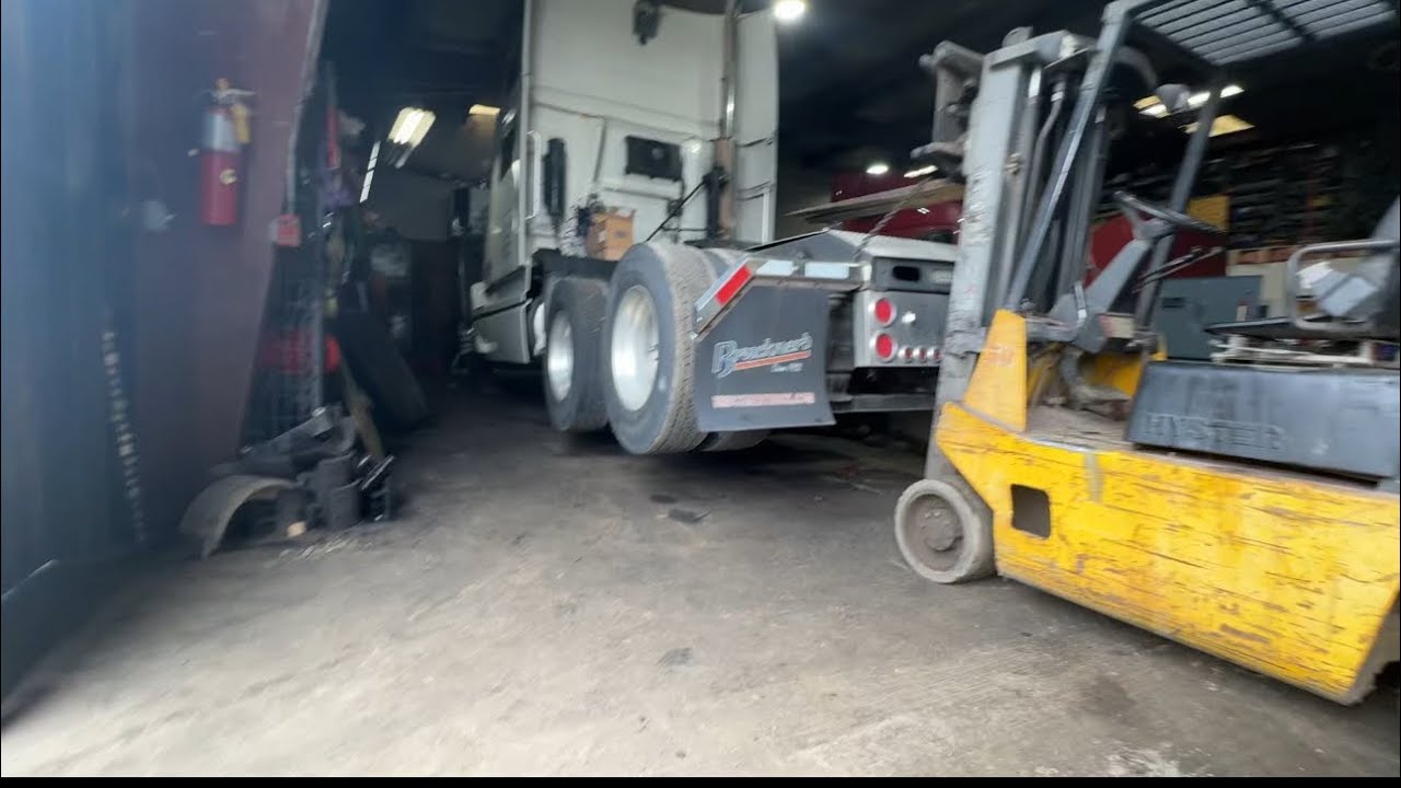 Praca kierowcy ciężarówki w USA/Wreszcie jadę do mechanika.