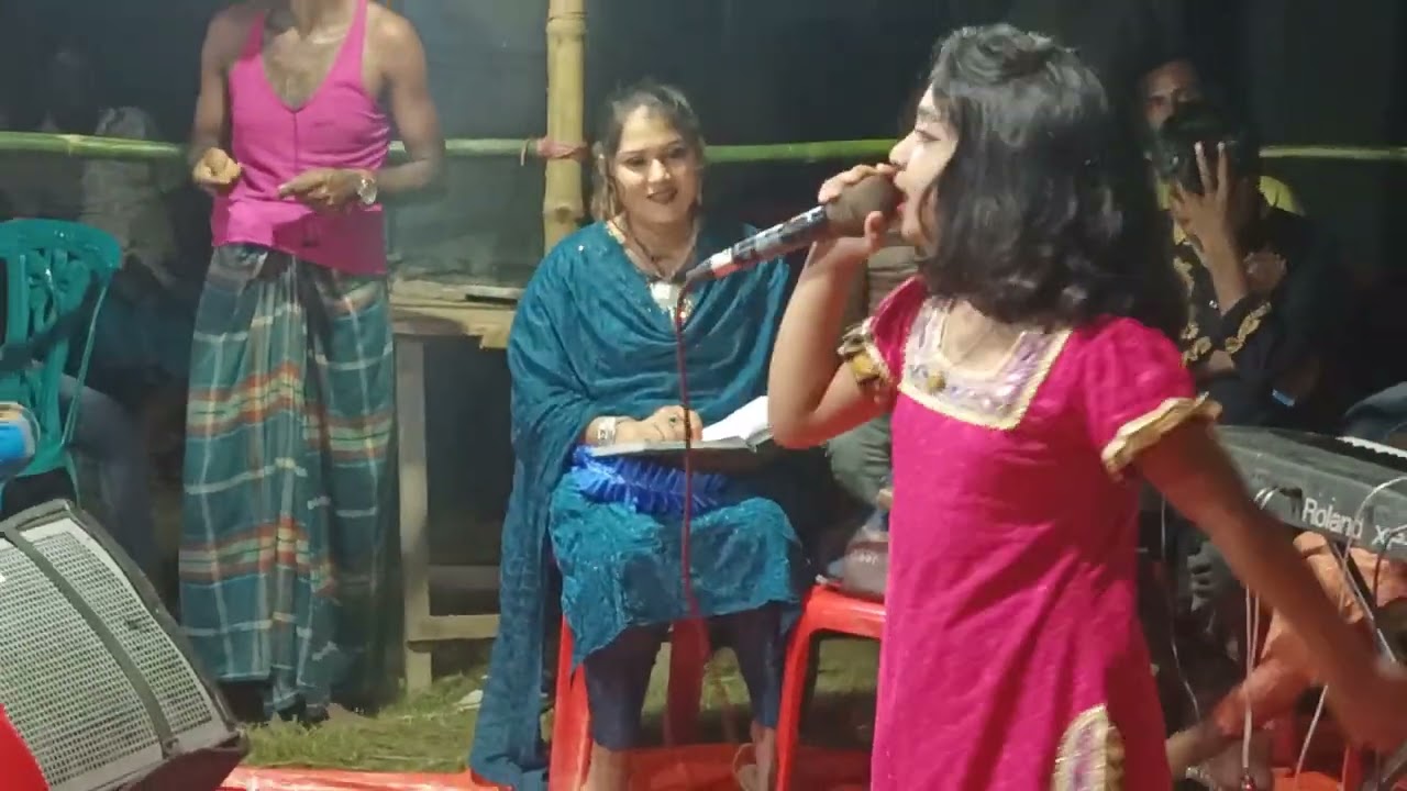 আমার মনের আলো বন্ধু তুমি হইলা না। পিচ্চি মঞ্চ কাঁপিয়ে দিল।