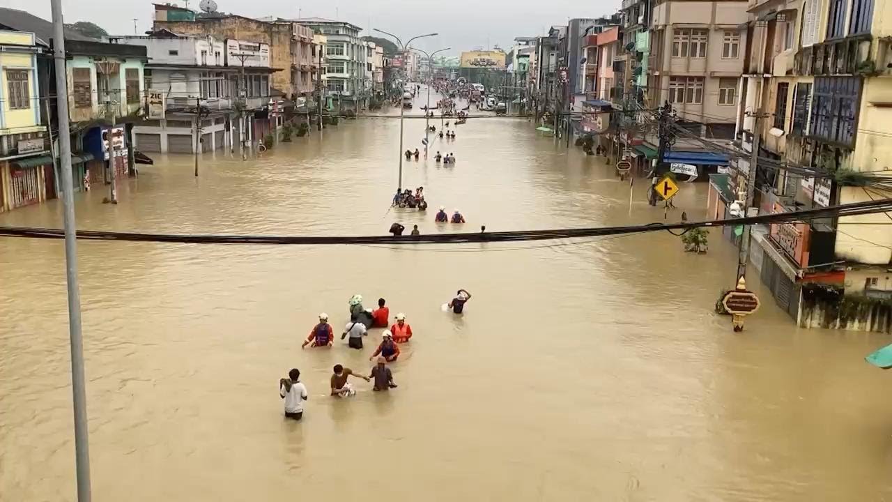 Floods displace thousands of people in Myanmar
