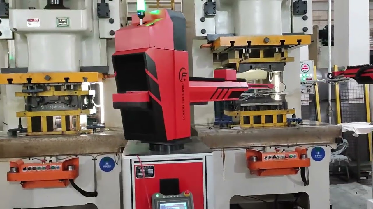 Automated solar bracket stamping with Qinfeng robot