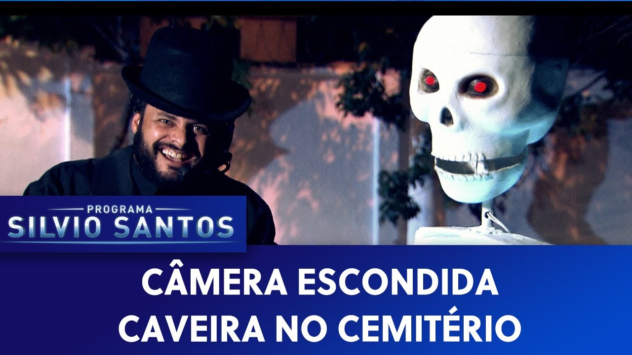 Caveira no Cemitério - Skeleton at the Cemetery | Câmeras Escondidas (04/12/20)