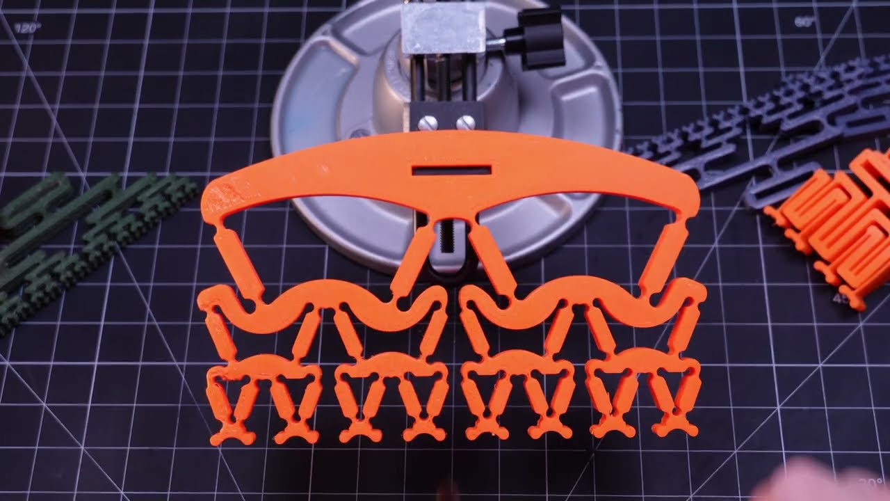 Приключения в удерживании заготовок: изучение некоторых альтернативных концепций дизайна фракталь...