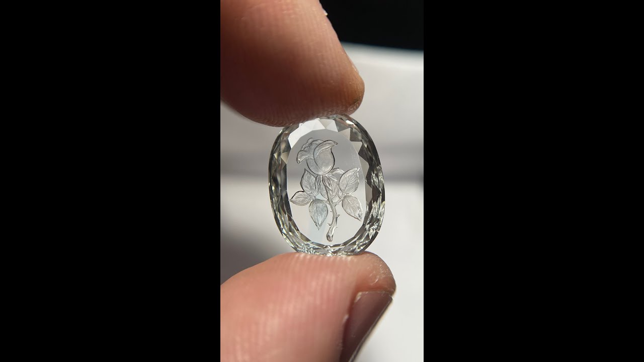 Intaglio carving on transparent stones