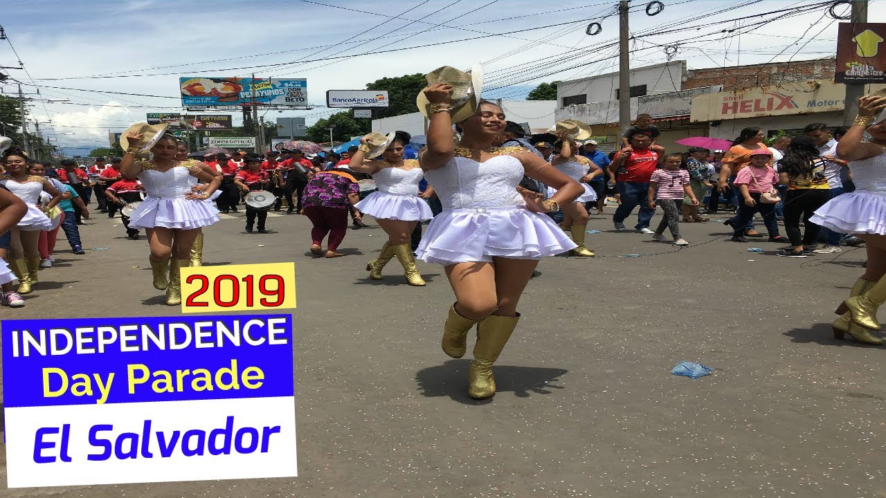 EL SALVADOR'S INDEPENDENCE DAY 2019 CELEBRATION CHEERLEADERS AND MARCHING BANDS  1 OF 2