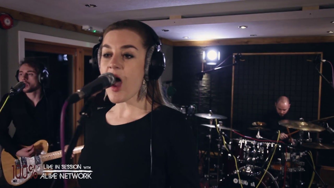 The Matches - Treasure / Bruno Mars (Cover) Live In Session at The Silk Mill